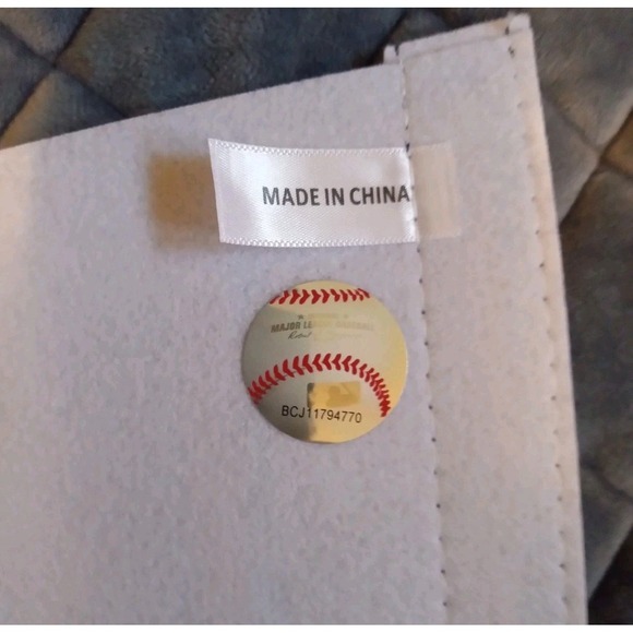 Milwaukee Brewers Pennant BREW CREW Miller Lite Premium Blue Felt Logo Beer - Picture 5 of 7